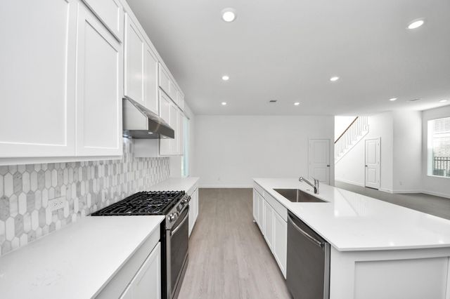 27443 Sunterra Village Dr, Katy, TX 77493