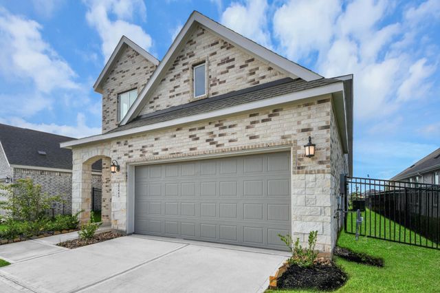 27443 Sunterra Village Dr, Katy, TX 77493