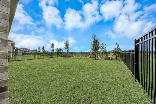 27443 Sunterra Village Dr, Katy, TX 77493