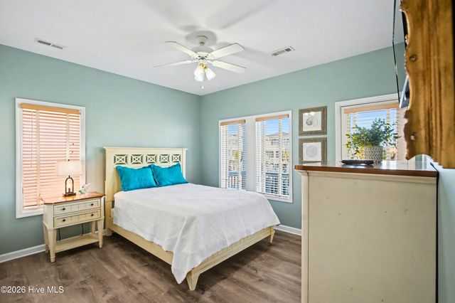 887 Ocean Boulevard W, Holden Beach, NC 28462