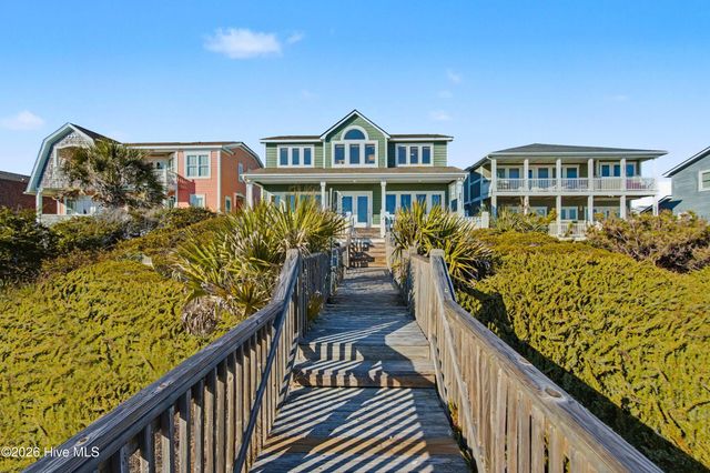 887 Ocean Boulevard W, Holden Beach, NC 28462