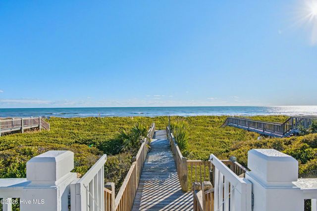887 Ocean Boulevard W, Holden Beach, NC 28462