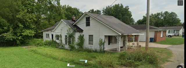 306 N Paradise Ave, Trenton, TN 38382