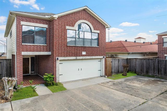 9705 Linkmeadow Lane, Houston, TX 77025