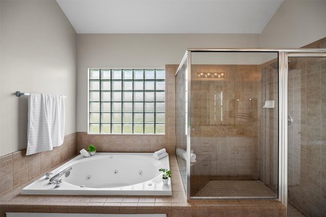 9705 Linkmeadow Lane, Houston, TX 77025