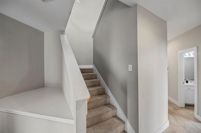 9705 Linkmeadow Lane, Houston, TX 77025