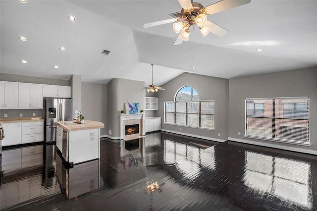 9705 Linkmeadow Lane, Houston, TX 77025