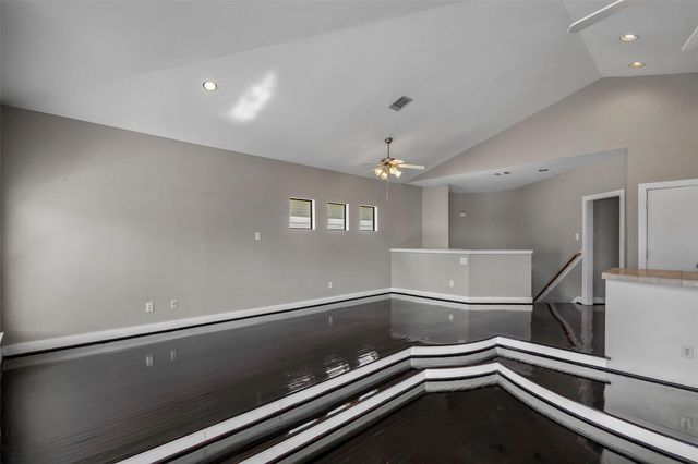 9705 Linkmeadow Lane, Houston, TX 77025