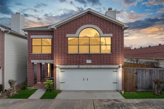 9705 Linkmeadow Lane, Houston, TX 77025