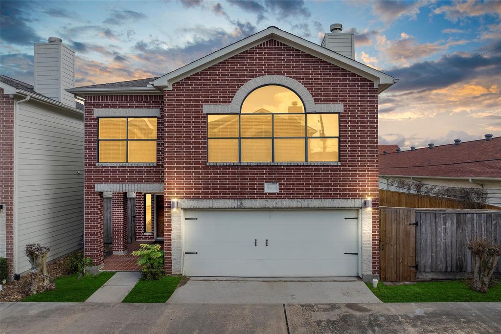 9705 Linkmeadow Lane, Houston, TX 77025