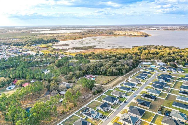 1097 SANDPIPER LOOP, Winter Haven, FL 33881