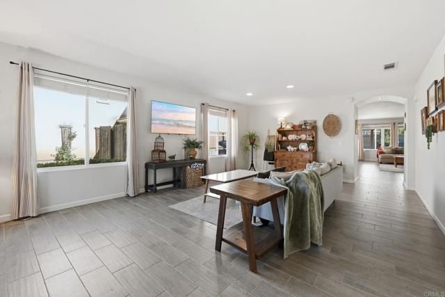 618 Jacks Creek Road, Escondido, CA 92027