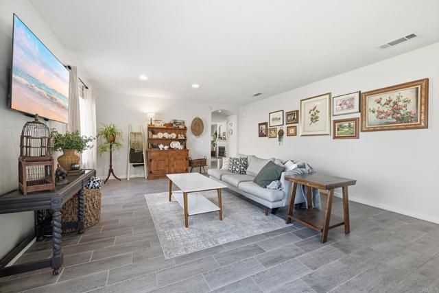 618 Jacks Creek Road, Escondido, CA 92027