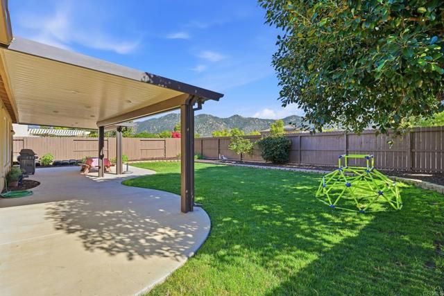 618 Jacks Creek Road, Escondido, CA 92027