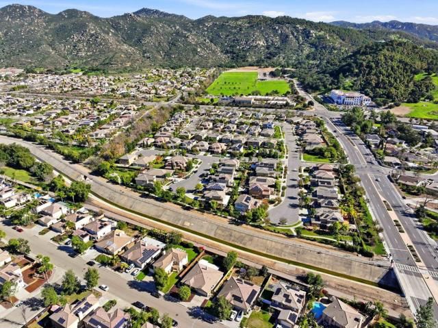 618 Jacks Creek Road, Escondido, CA 92027