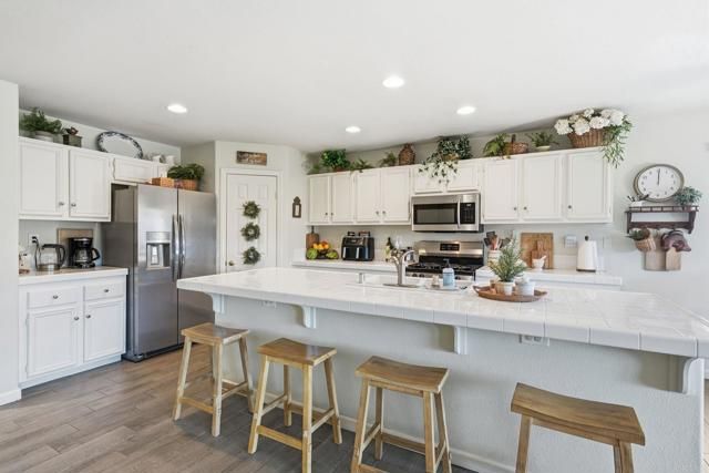 618 Jacks Creek Road, Escondido, CA 92027