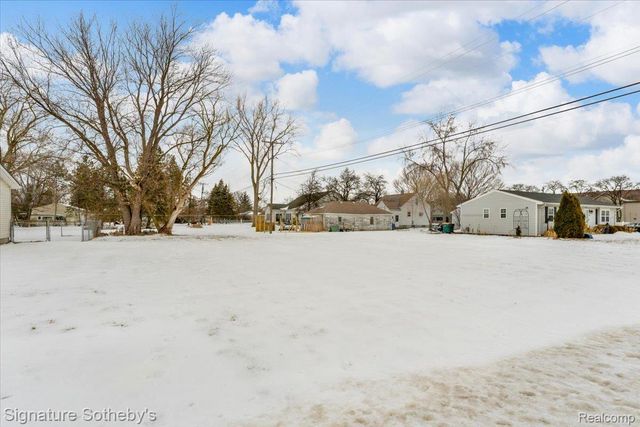 2983 Dashwood Drive, Troy, MI 48083