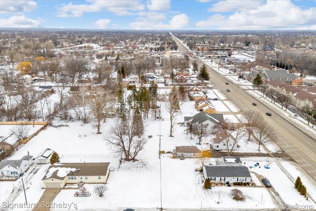 2983 Dashwood Drive, Troy, MI 48083