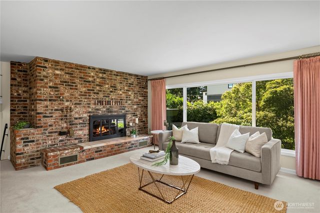 15734 14th Avenue SW, Burien, WA 98166