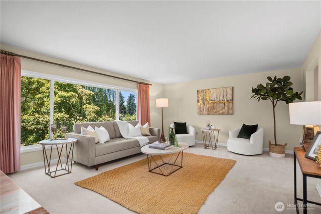 15734 14th Avenue SW, Burien, WA 98166