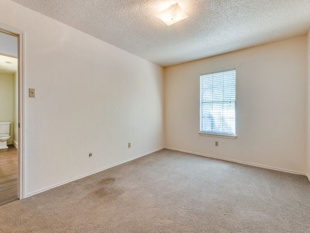 4411 Willow Bend Drive, Arlington, TX 76017