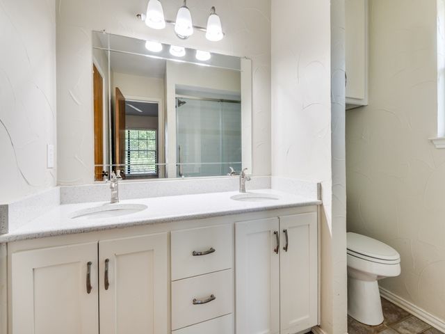 4411 Willow Bend Drive, Arlington, TX 76017