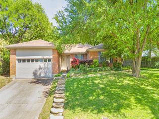 4411 Willow Bend Drive, Arlington, TX 76017