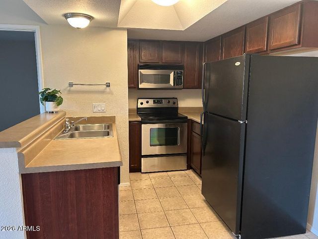 1720 E THUNDERBIRD Road 2068, Phoenix, AZ 85022