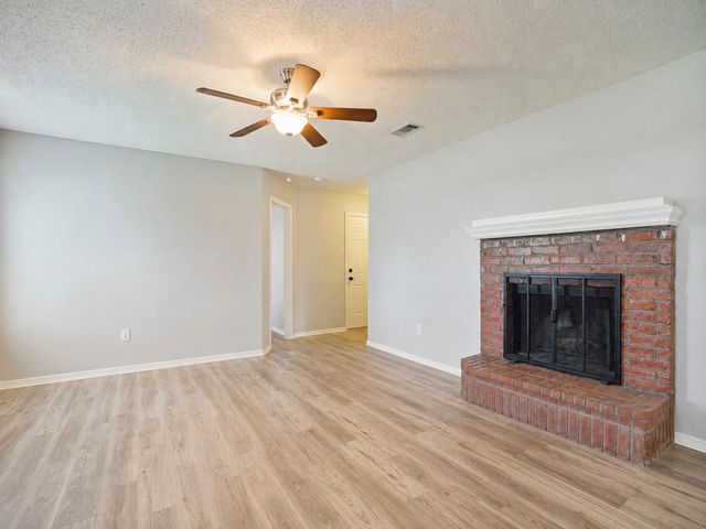 1036 Summit Drive, Justin, TX 76247