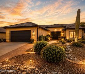 37805 S Desert Bluff Drive, Tucson, AZ 85739