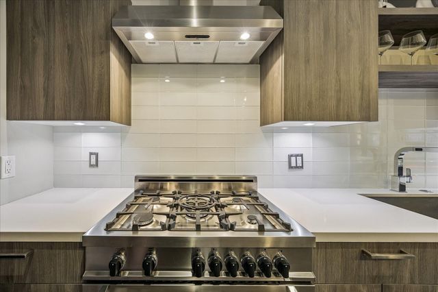 1211 Caroline Street 1304, Houston, TX 77002