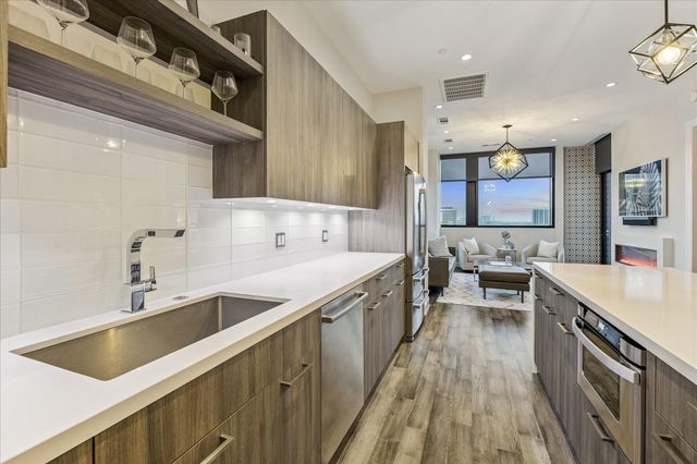 1211 Caroline Street 1304, Houston, TX 77002