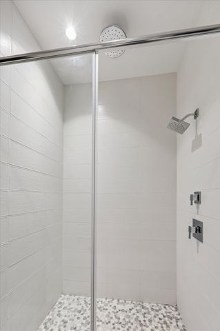 1211 Caroline Street 1304, Houston, TX 77002