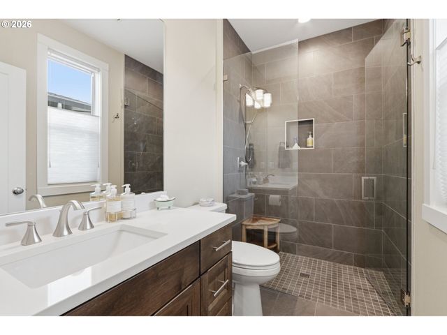 12517 Ne 49TH Ct, Vancouver, WA 98686