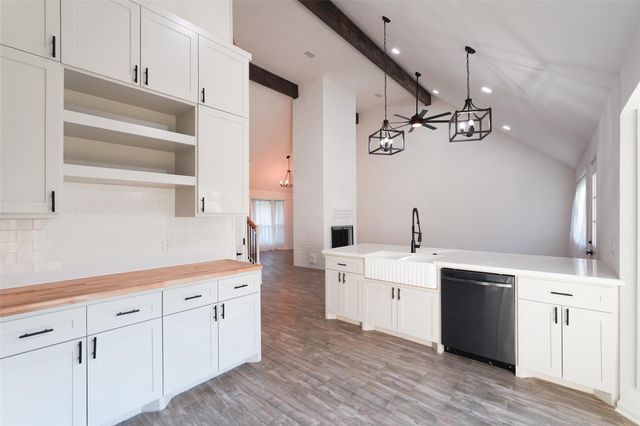 1506 Valley Landing Drive, Katy, TX 77450