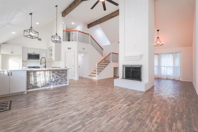 1506 Valley Landing Drive, Katy, TX 77450