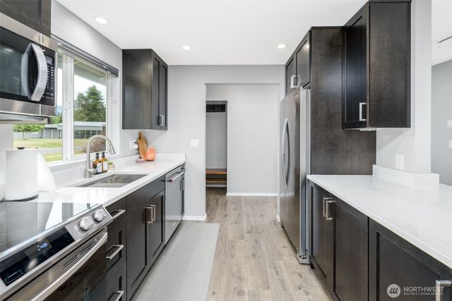 31 Summit View Pl, Port Angeles, WA 98362