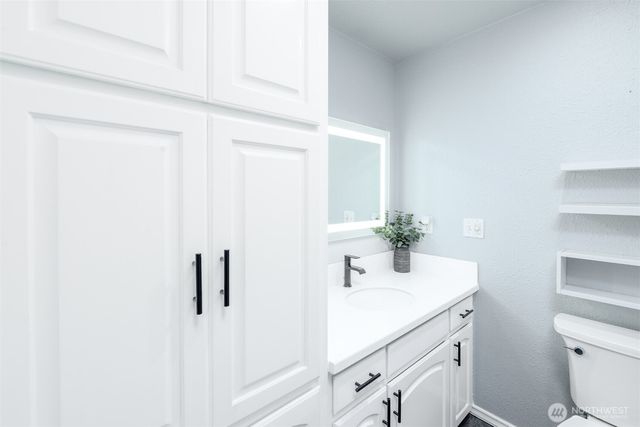 31 Summit View Pl, Port Angeles, WA 98362