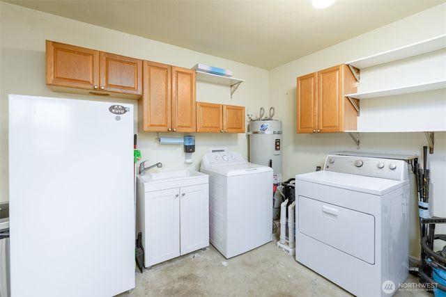 31 Summit View Pl, Port Angeles, WA 98362