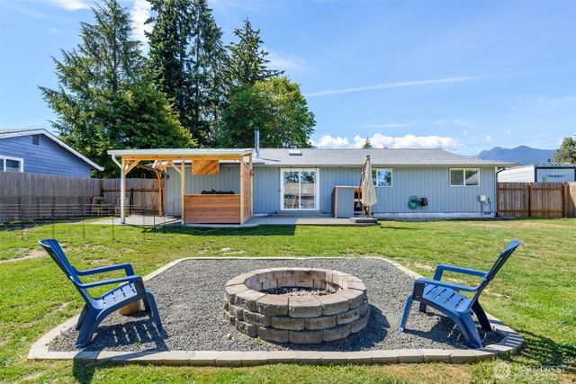 31 Summit View Pl, Port Angeles, WA 98362