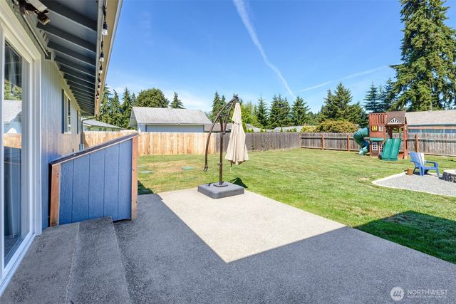 31 Summit View Pl, Port Angeles, WA 98362
