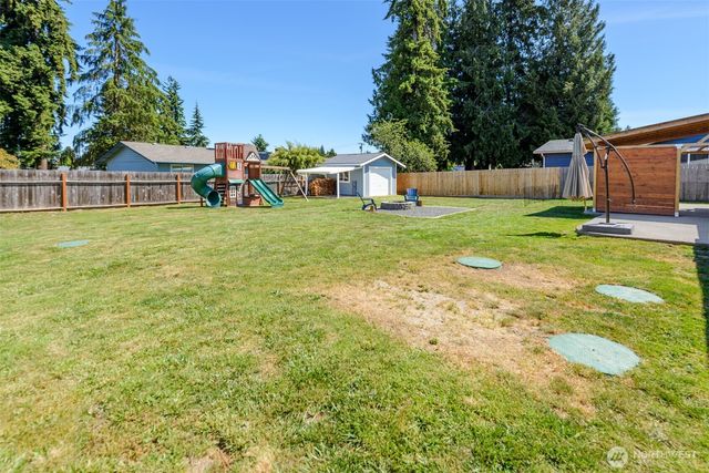 31 Summit View Pl, Port Angeles, WA 98362