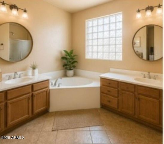 7594 N 88TH Avenue, Glendale, AZ 85305