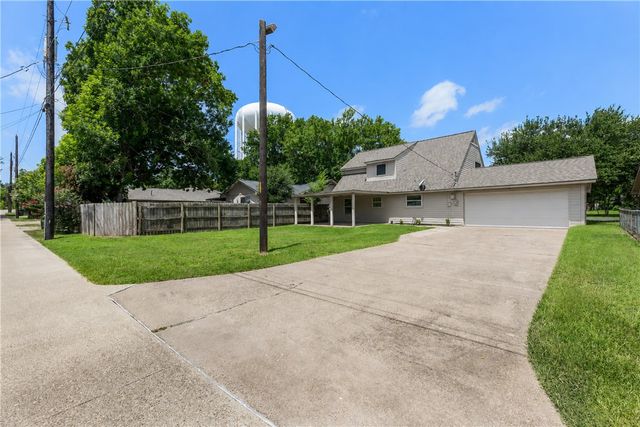 1612 Luza Street, Bryan, TX 77802