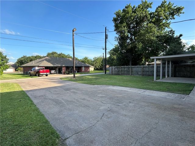 1612 Luza Street, Bryan, TX 77802