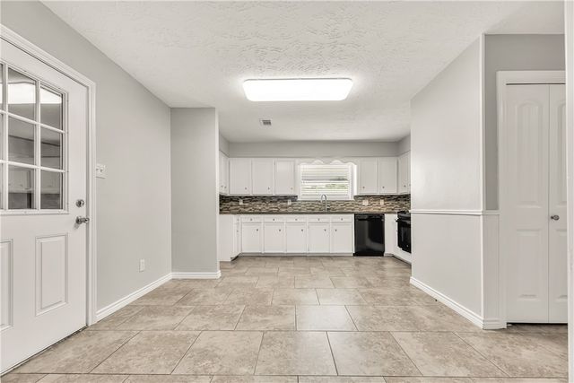 1612 Luza Street, Bryan, TX 77802