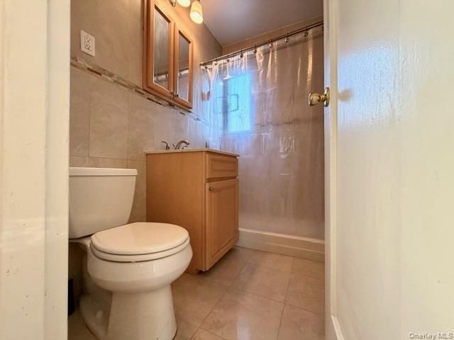 220-44 67th Avenue DUPLE, Oakland Gardens, NY 11364