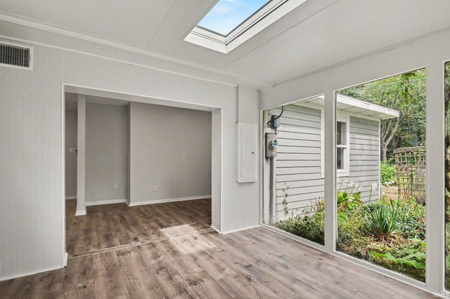 52776 Shellbark Avenue, South Bend, IN 46628