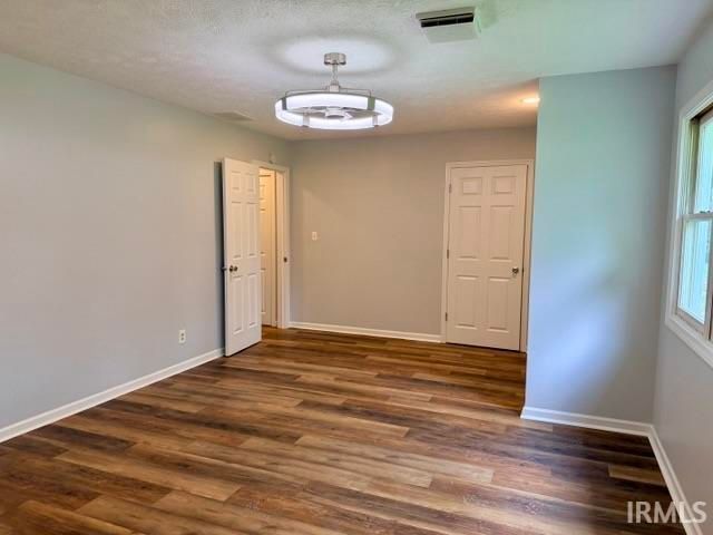 52776 Shellbark Avenue, South Bend, IN 46628