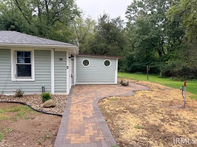 52776 Shellbark Avenue, South Bend, IN 46628